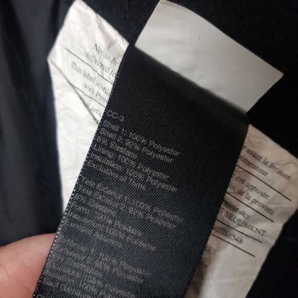 MARMOT Diamond Quilted Vest, insulated Size Medium - Purple - Picture 8 of 13